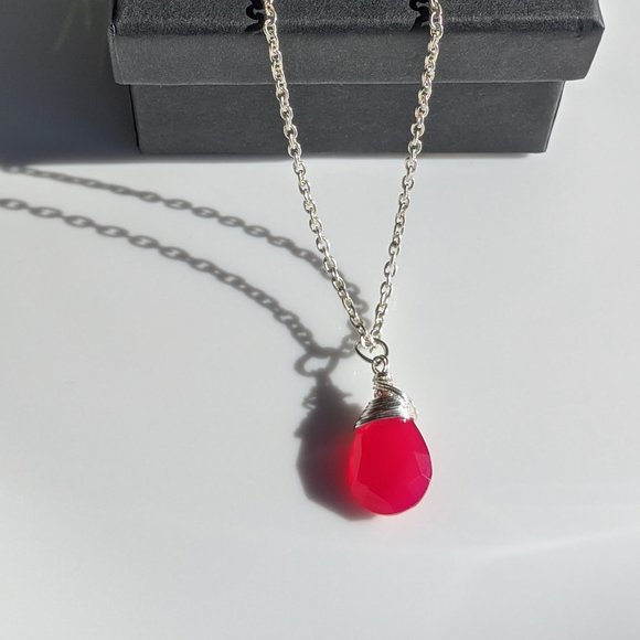 Hand Crafted item Jewelry - Chalcedony Necklace / gemstone pendant in Silver